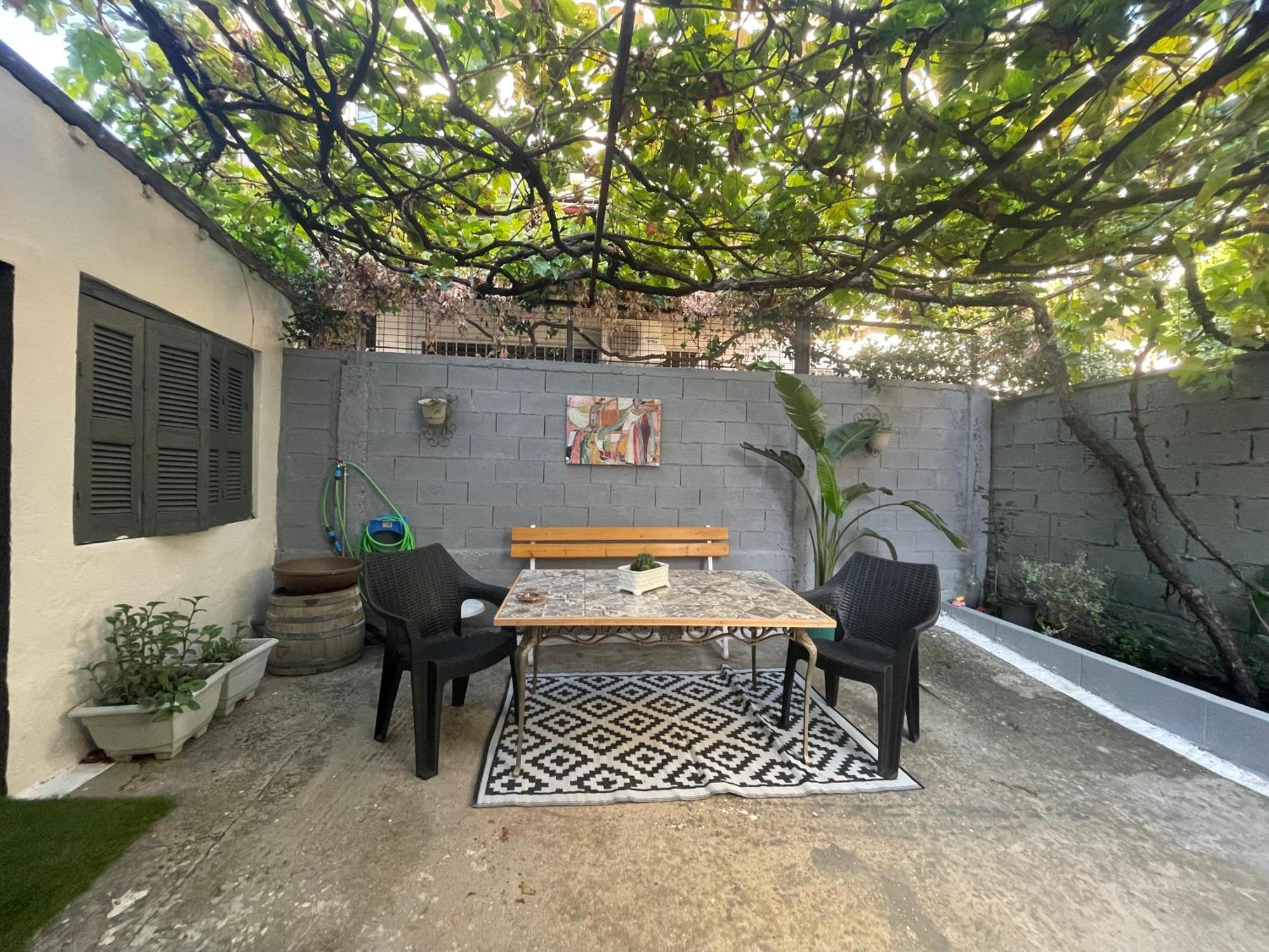 The Local Pin House Apartment Lamia